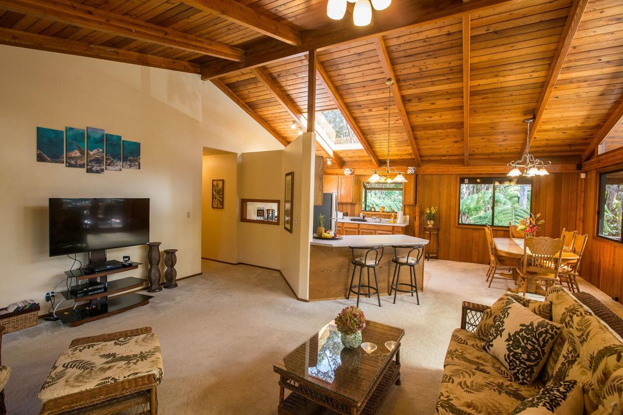 Hale Mauna Loa Upper Level With Shared Hot Tub Волкано Екстер'єр фото