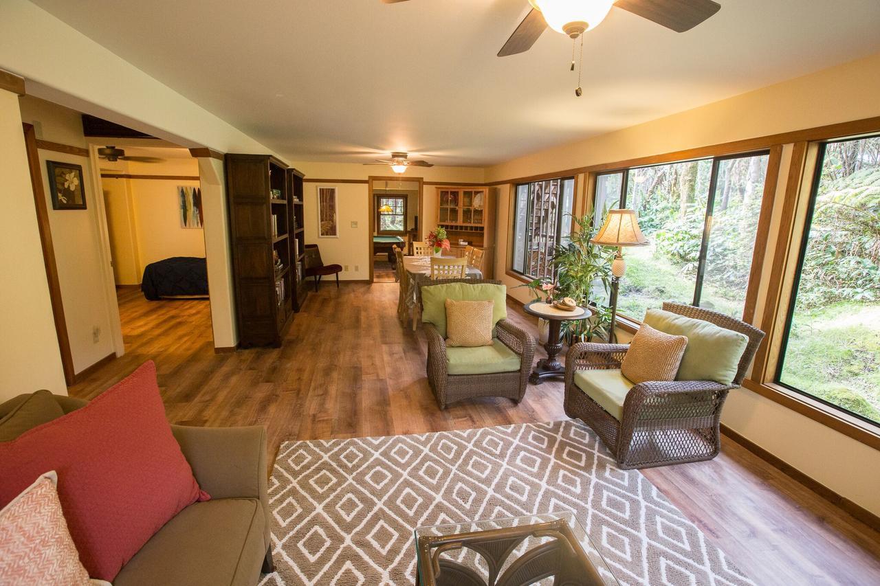 Hale Mauna Loa Upper Level With Shared Hot Tub Волкано Екстер'єр фото